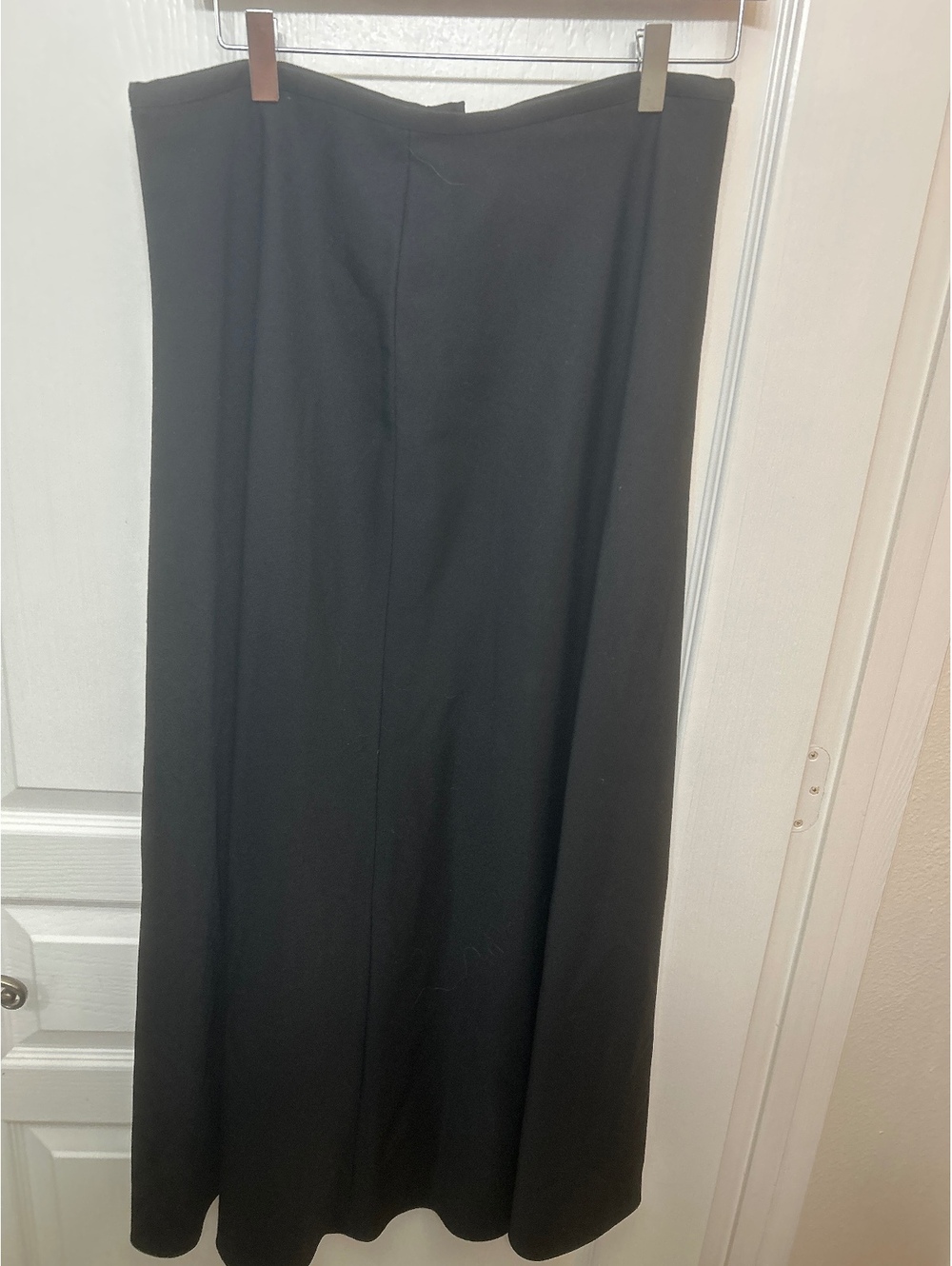Anne Klein II Black Long Skirt Size 14
